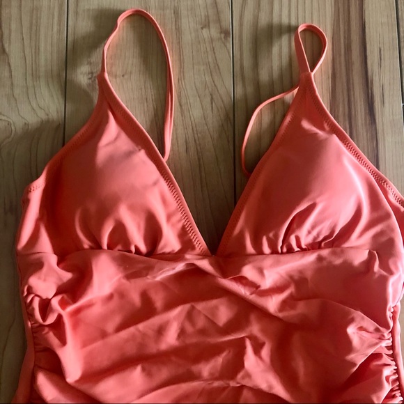 Bright One Piece Swimsuit - NWT - Size XL - Picture 2 of 8